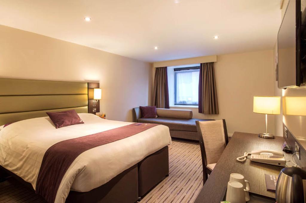 Premier Inn Liverpool City Centre - Moorfields Exterior photo