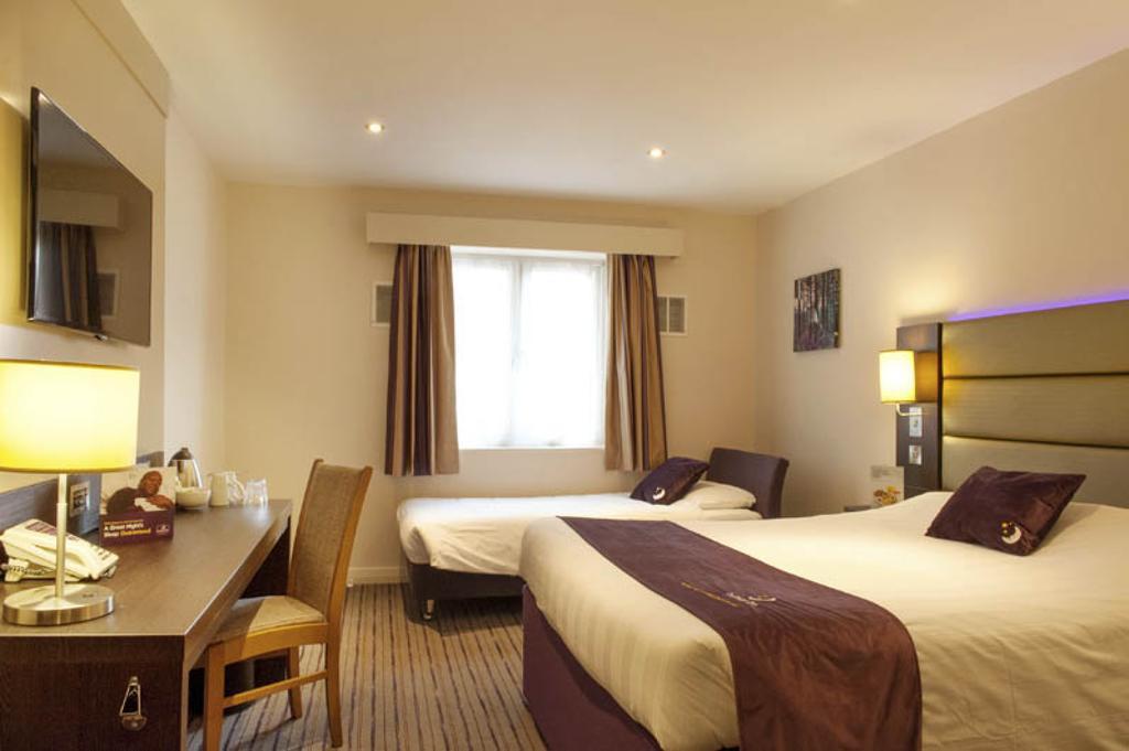 Premier Inn Liverpool City Centre - Moorfields Exterior photo